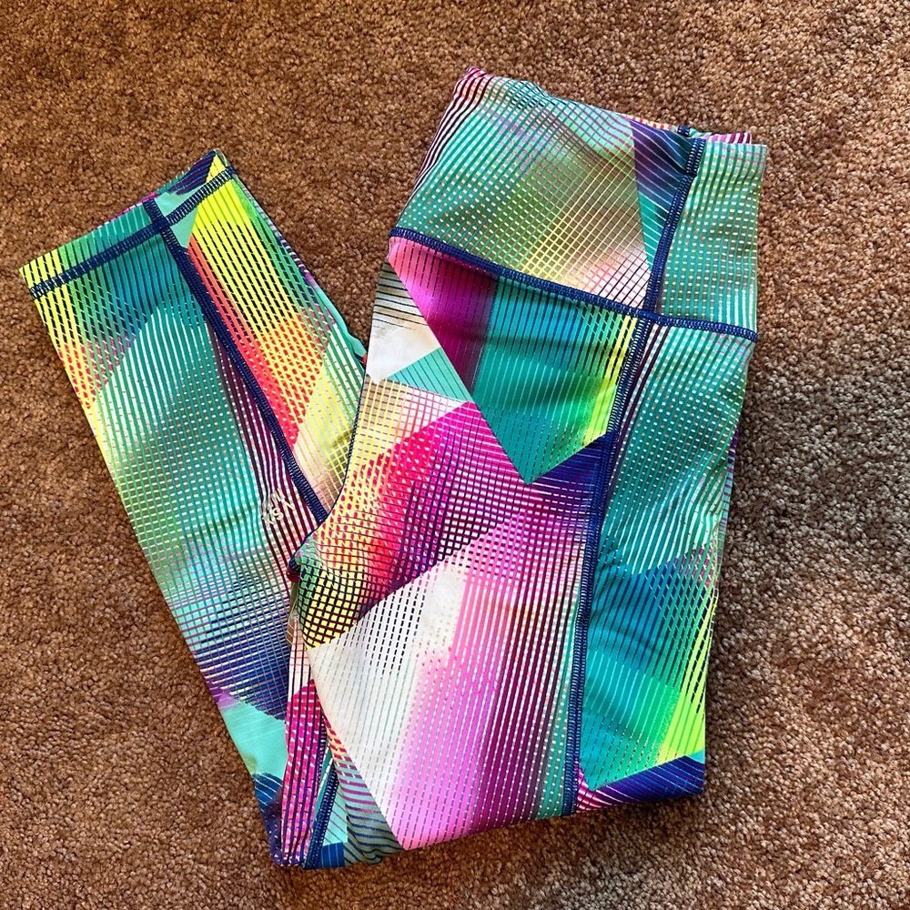 NWOT VS Knockout Capri